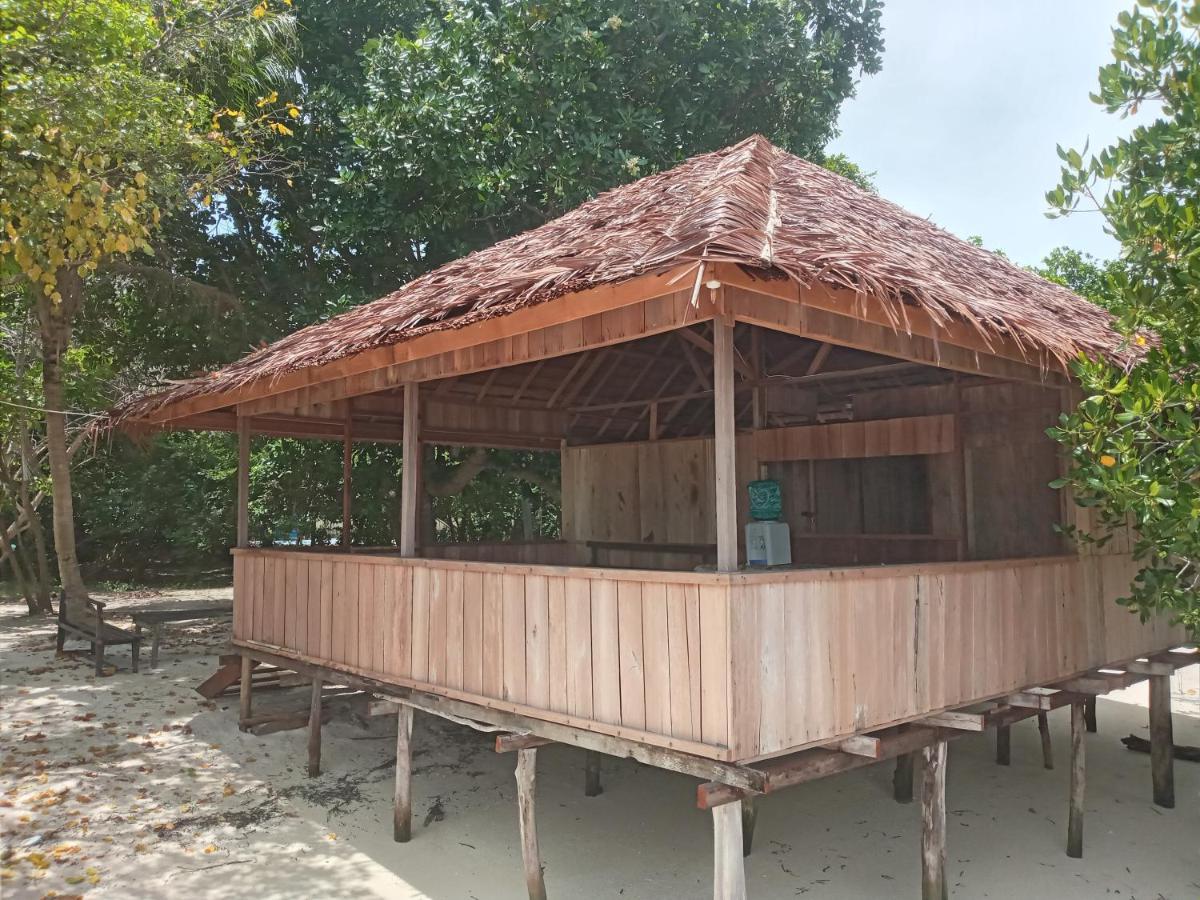 Arborek Diving Homestay R4 Besir Exterior foto